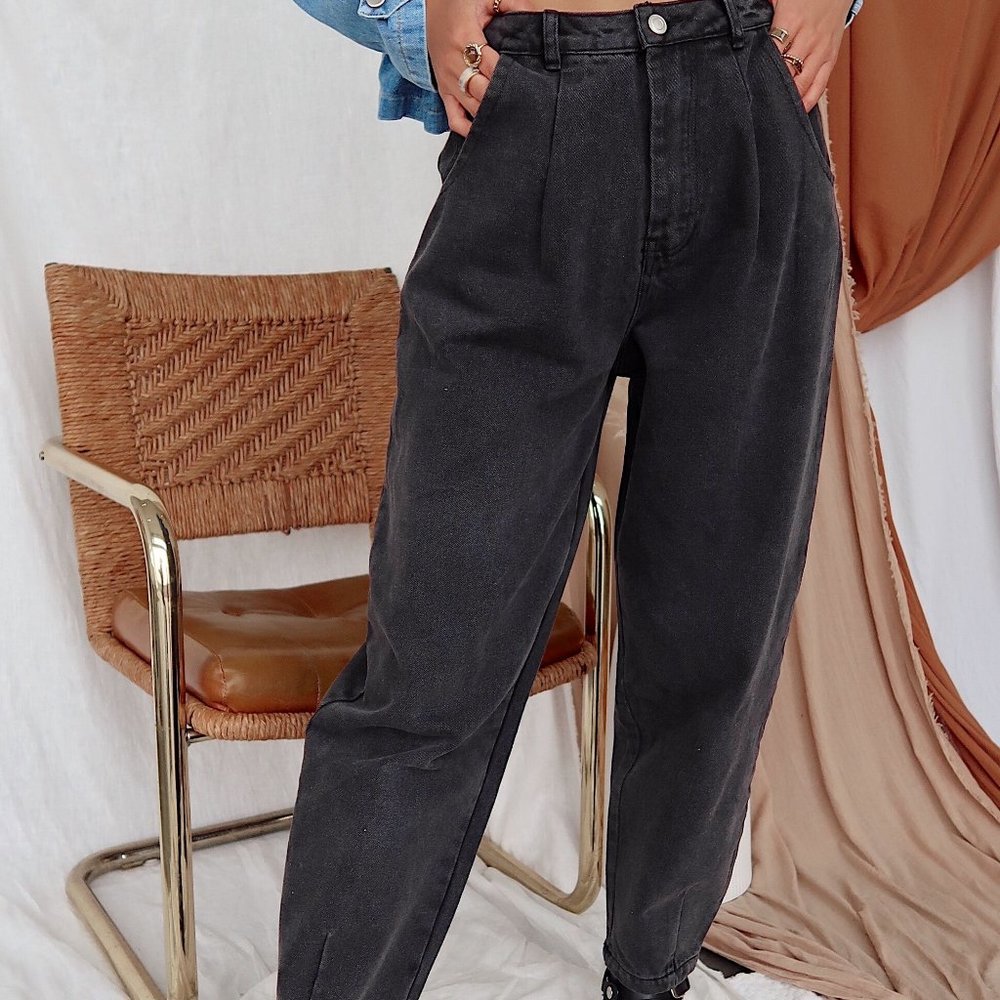 12th Tribe Black Boyfriend Balloon Jean